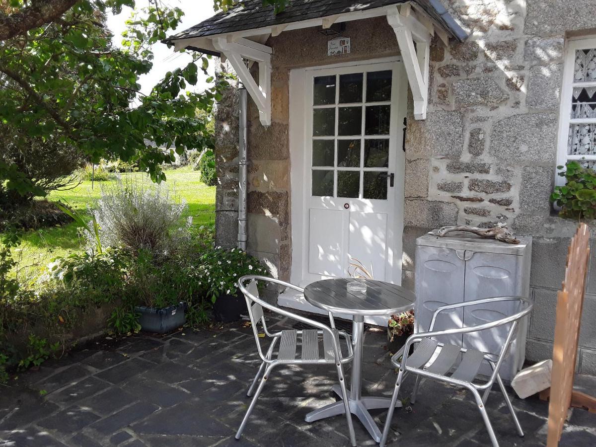 Ker Jerome - Traditional Stone Breton Cottage Near To Dinan Trelivan Eksteriør billede