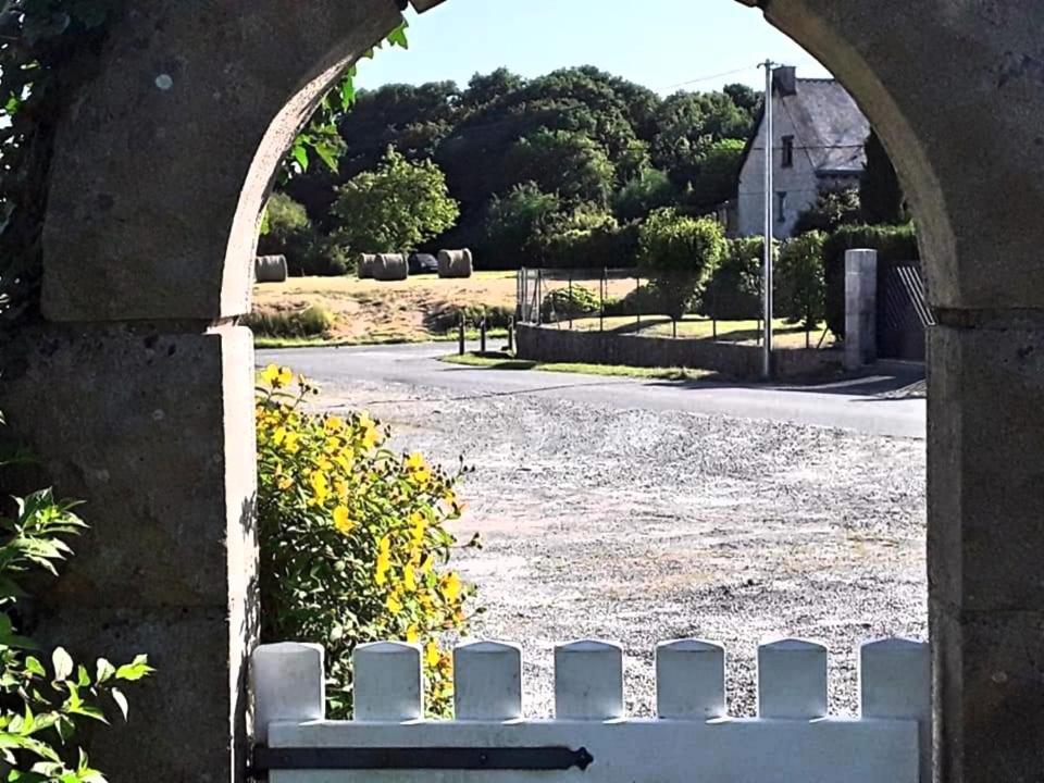 Ker Jerome - Traditional Stone Breton Cottage Near To Dinan Trelivan Eksteriør billede